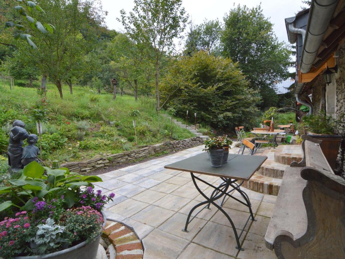 Cozy Apartment In Immerath With Fishing Near Exterior photo