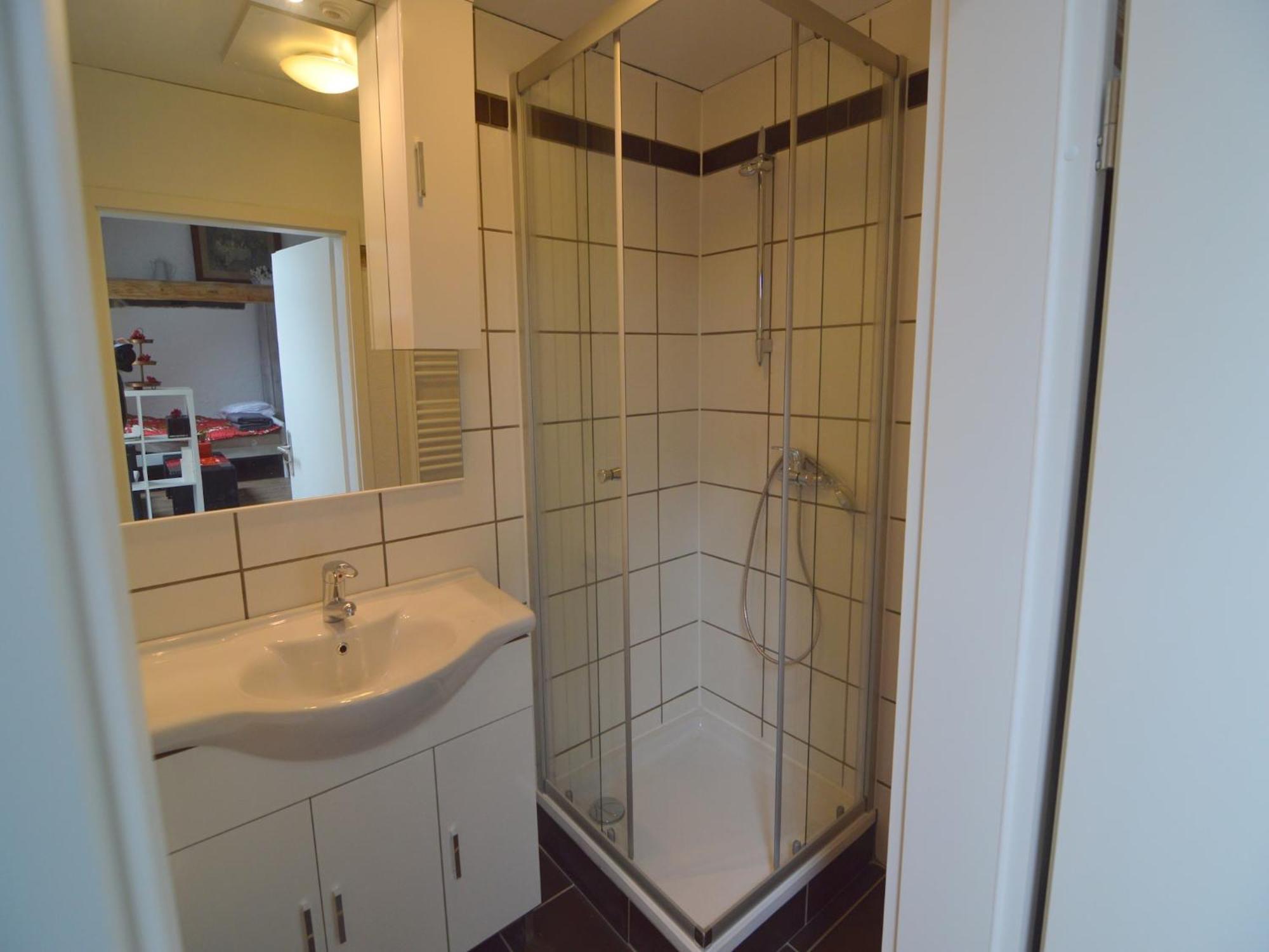 Cozy Apartment In Immerath With Fishing Near Exterior photo